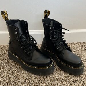 Doc Marten Jadon Boots